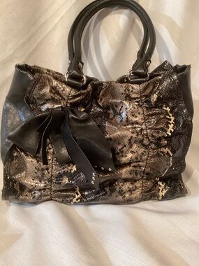 Nine West Stylish Black & Brown Faux Python Print Handbag